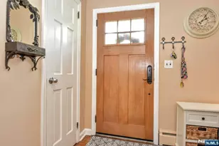 90 Grove St, Waldwick, NJ 07463 - Photo 2