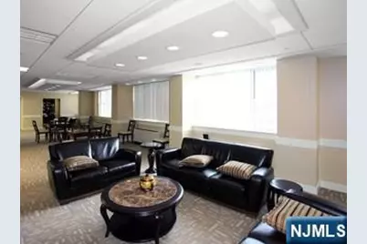 2100 Linwood Avenue 3S #3S, Fort Lee, NJ 07024 - Photo 32