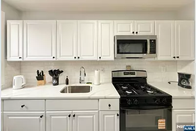 12 68th Street, Guttenberg, NJ 07093 - Photo 4
