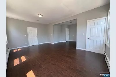 119-121 End Avenue 2 #2, Newark, NJ 07106 - Photo 2
