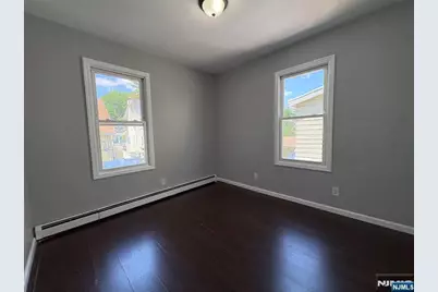 119-121 End Avenue 2 #2, Newark, NJ 07106 - Photo 8