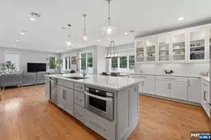 95 Mezzine Dr, Cresskill, NJ 07626 - Photo 18