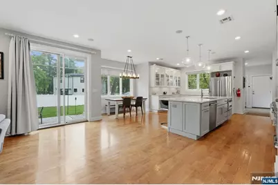 95 Mezzine Drive, Cresskill, NJ 07626 - Photo 16