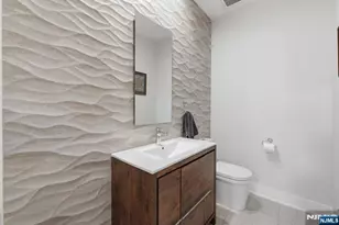 95 Mezzine Dr, Cresskill, NJ 07626 - Photo 12
