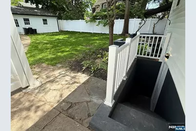 867 River Road, Teaneck Township, NJ 07666 - Photo 32