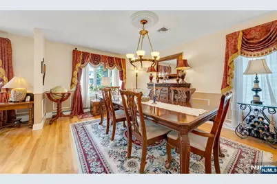 244 McElroy Avenue, Fort Lee, NJ 07024 - Photo 10