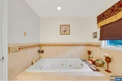244 McElroy Avenue, Fort Lee, NJ 07024 - Photo 28