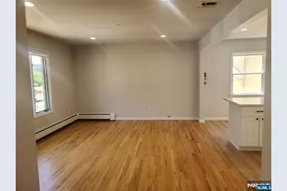 519 Broad Avenue, Palisades Park, NJ 07650 - Photo 4