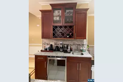 146B Morningside Lane B #B, Palisades Park, NJ 07650 - Photo 4