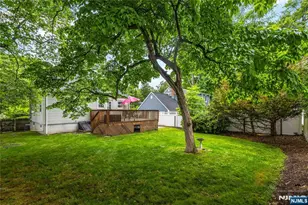 200 Evergreen St, Hillsdale, NJ 07642 - Photo 28
