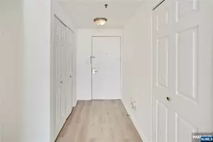 100 Old Palisade Road 2709, Fort Lee, NJ 07024 - Photo 12