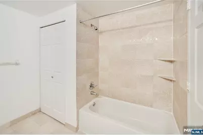 100 Old Palisade Road 2709 #2709, Fort Lee, NJ 07024 - Photo 10