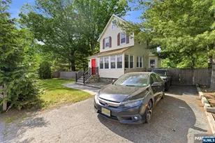 9 Belden Pl, Norwood, NJ 07648 - Photo 2