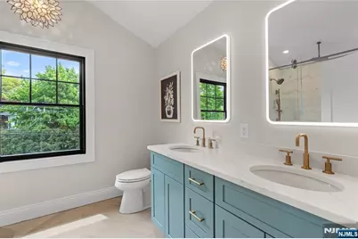 72 Lake Avenue, Midland Park, NJ 07432 - Photo 24