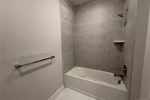 1685 Bergen Blvd 701, Fort Lee, NJ 07024 - Photo 8