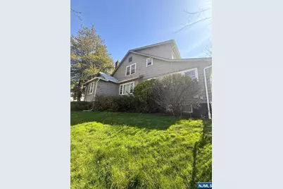 12 Hillcrest Road, Maplewood, NJ 07040 - Photo 2