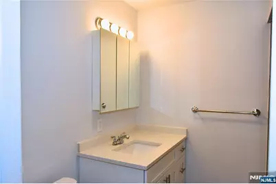 10 Garden Drive 2 #2, Elmwood Park, NJ 07407 - Photo 24