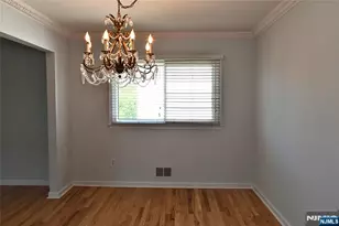 10 Garden Dr 2, Elmwood Park, NJ 07407 - Photo 8