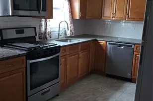 5 General Karge Ct, Elizabeth, NJ 07202 - Photo 6