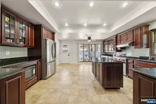 22 Kendrick St, Paramus, NJ 07652 - Photo 16