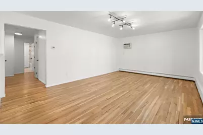 54 W Columbia Avenue, Palisades Park, NJ 07650 - Photo 10