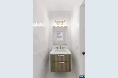 54 W Columbia Avenue, Palisades Park, NJ 07650 - Photo 14