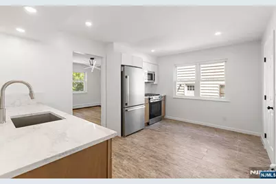 54 W Columbia Avenue, Palisades Park, NJ 07650 - Photo 6