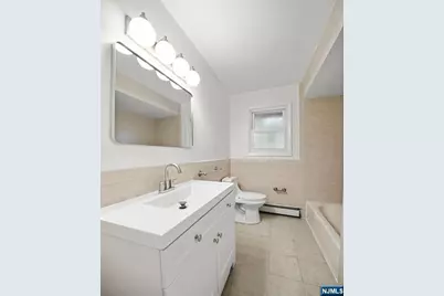 54 W Columbia Avenue, Palisades Park, NJ 07650 - Photo 28