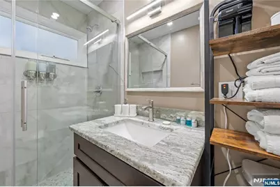 857 Avenue C, Bayonne, NJ 07002 - Photo 8