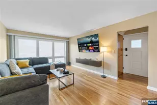 857 Avenue C, Bayonne, NJ 07002 - Photo 4