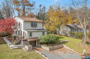 39 Delaware Rd, West Milford, NJ 07421 - Photo 2