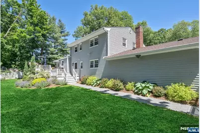 369 Voorhis Avenue, Wyckoff Township, NJ 07481 - Photo 28