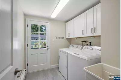 369 Voorhis Avenue, Wyckoff Township, NJ 07481 - Photo 22