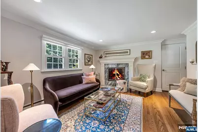 369 Voorhis Avenue, Wyckoff Township, NJ 07481 - Photo 6