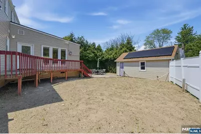 73 Highland Avenue, Bergenfield, NJ 07621 - Photo 36