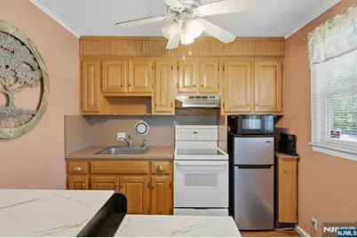 73 Highland Avenue, Bergenfield, NJ 07621 - Photo 20