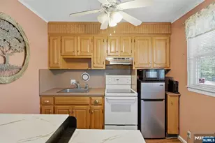 73 Highland Ave, Bergenfield, NJ 07621 - Photo 20