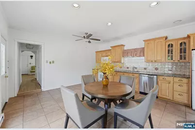 73 Highland Avenue, Bergenfield, NJ 07621 - Photo 10
