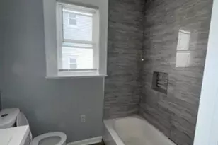 421 Berwick St, Orange, NJ 07050 - Photo 6