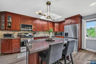 69 Peach Hill Ct, Ramsey, NJ 07446 - Photo 4