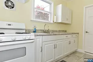 52 Central Ave, Butler, NJ 07405 - Photo 10
