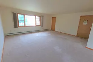 404 Jackson Ave, Hackensack, NJ 07601 - Photo 4