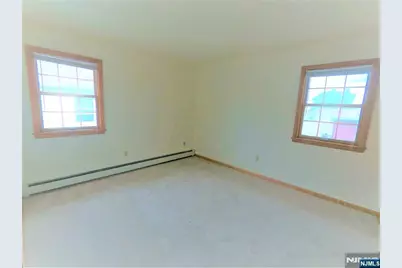 404 Jackson Avenue, Hackensack, NJ 07601 - Photo 18