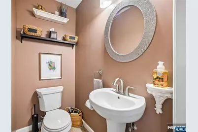 38 Howell Drive, Verona, NJ 07044 - Photo 28