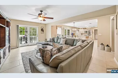 38 Howell Drive, Verona, NJ 07044 - Photo 6