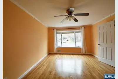 628 River Road, Teaneck Township, NJ 07666 - Photo 2