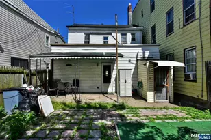 72 Newark Ave, Paterson, NJ 07503 - Photo 24