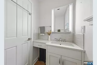 14 Holland Terrace, Montclair, NJ 07042 - Photo 18