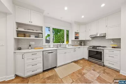 14 Holland Terrace, Montclair, NJ 07042 - Photo 14