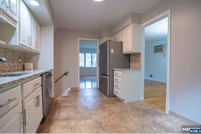 338 Main Street, New Milford, NJ 07646 - Photo 10